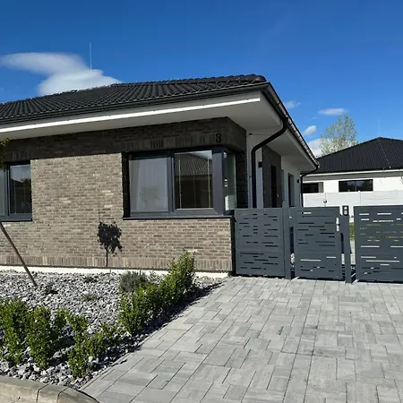 33 * Orechová Potôň