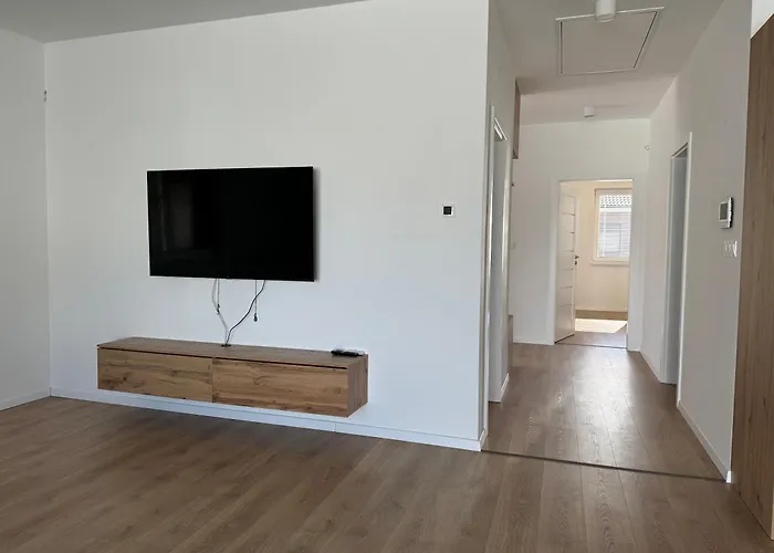 33 Διαμέρισμα Orechová Potôň