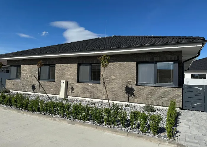 33 Διαμέρισμα *